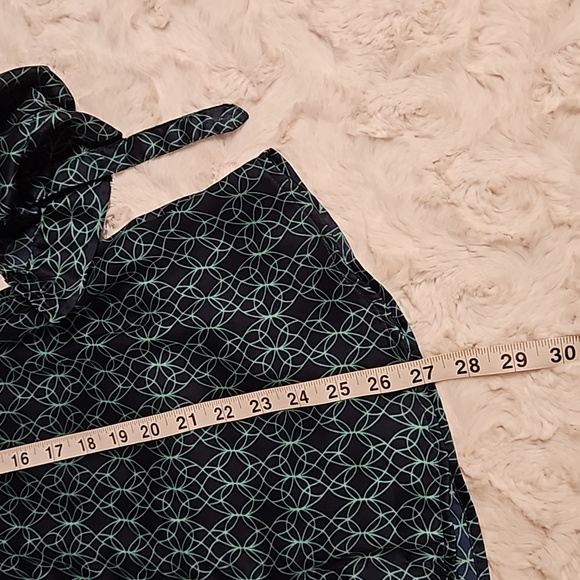 The Limited black green circular print blouse Med button up sleeve office - Picture 5 of 6